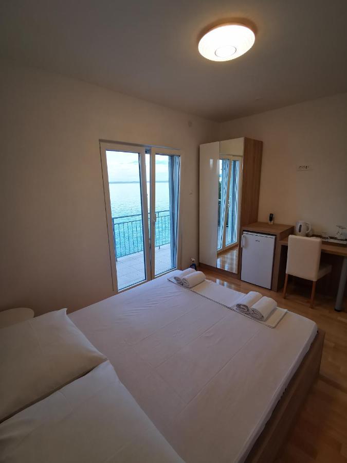 Apartments And Rooms Kod Mate ทริบานี-ครุสชิซา ภายนอก รูปภาพ