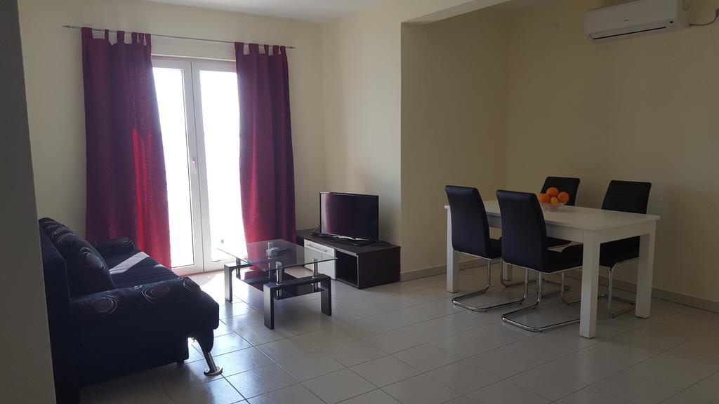 Apartments And Rooms Kod Mate ทริบานี-ครุสชิซา ภายนอก รูปภาพ